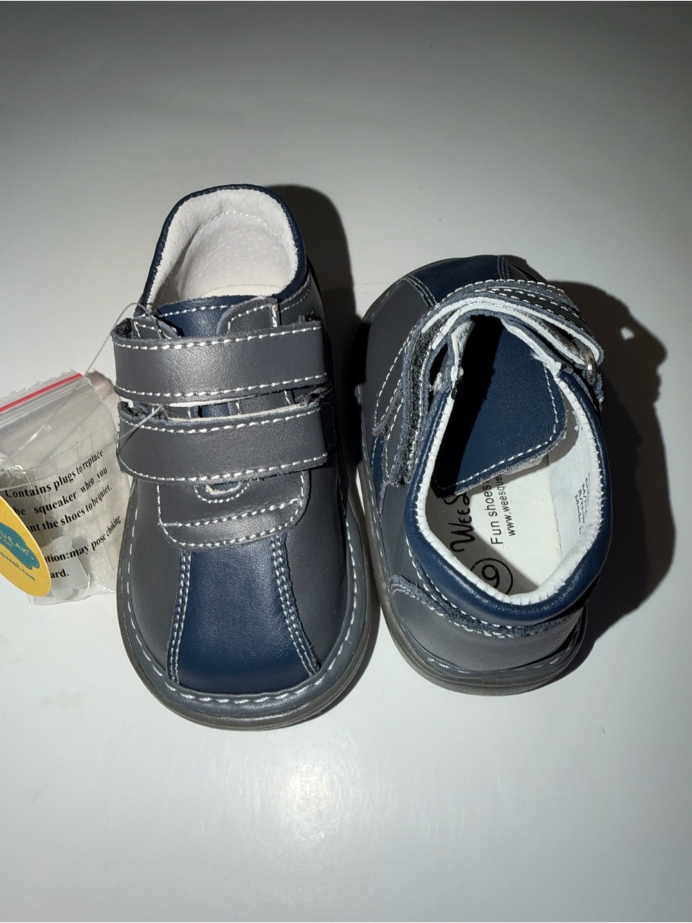 NWT Wee Squeak Navy Grey Two Tone Squeaker Shoes | Toddler Boy Size 6